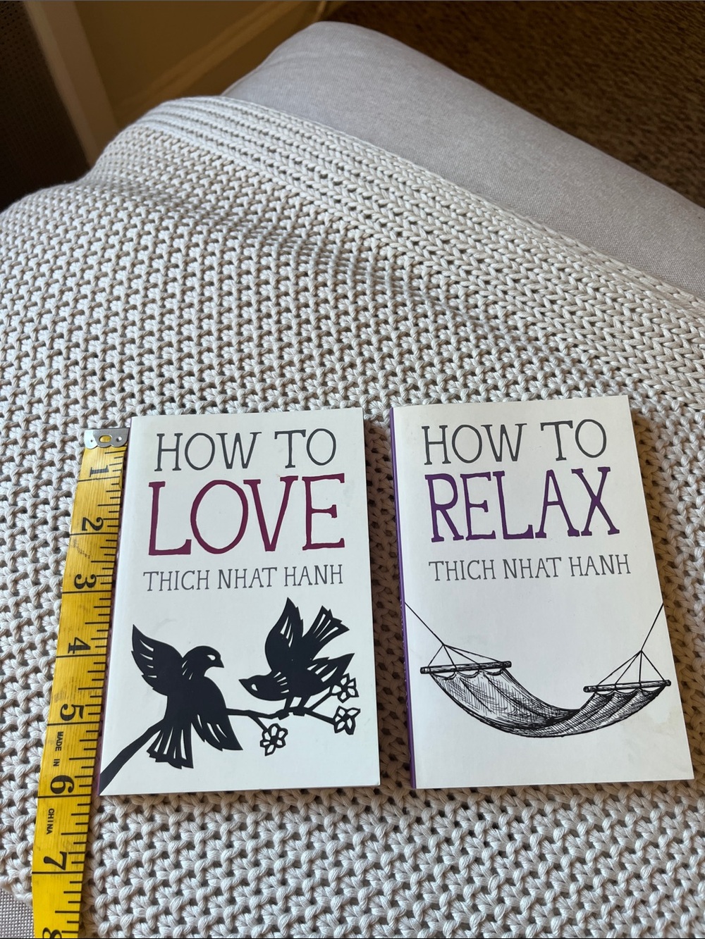 How to Love. How to Relax. Thich Nhat Hanh - Picture 4 of 6